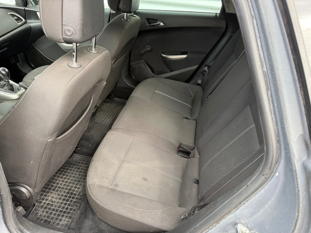 Opel Astra 1, 7CDTI+ 110kc+ Euro5+ Климатик - автомобили, коли, обяви за нови и употребявани 8