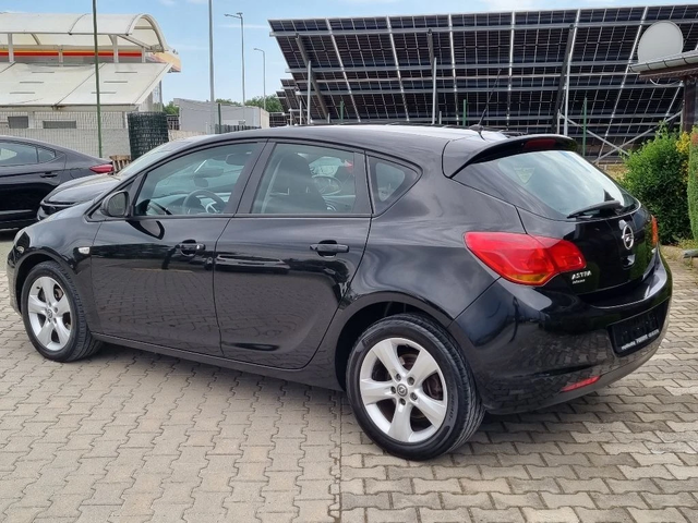 Opel Astra 1.7cdti 110к.с. - автомобили, коли, обяви за нови и употребявани 9