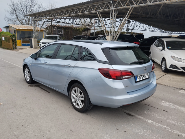 Opel Astra 1.6 CDTI - автомобили, коли, обяви за нови и употребявани 3