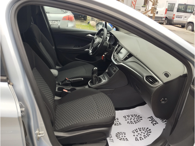 Opel Astra 1.6 CDTI - автомобили, коли, обяви за нови и употребявани 9