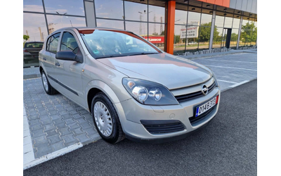 opel-astra - 0