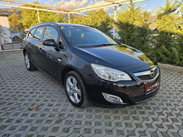 Opel Astra 1.4T-140кс= ГАЗ* LANDI RENZO* = 185.000km= АВТОПИЛ - автомобили, коли, обяви за нови и употребявани 1