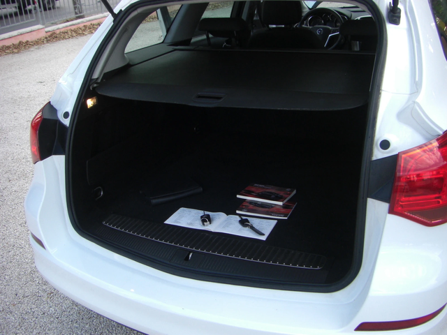 Opel Astra 1.4I EURO 5B - автомобили, коли, обяви за нови и употребявани 15