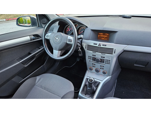 Opel Astra 1.4 GAZ/KLIMA/FACELIFT - автомобили, коли, обяви за нови и употребявани 9