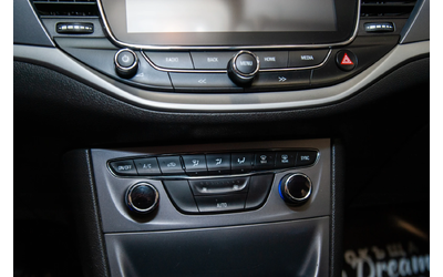 Opel Astra - автомобили, коли, обяви за нови и употребявани 12