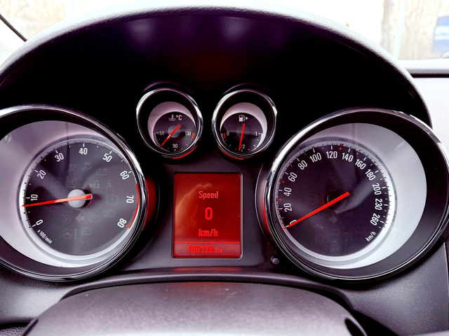 Opel Astra COSMO 1.4 TURBO BiFUEL /ЛИЗИНГ - автомобили, коли, обяви за нови и употребявани 16