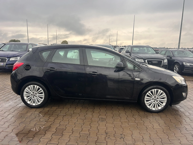 Opel Astra 1.4i EURO 5 - автомобили, коли, обяви за нови и употребявани 4