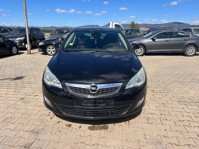 Opel Astra 1.3CDTI NAVI EURO 5 - автомобили, коли, обяви за нови и употребявани 2