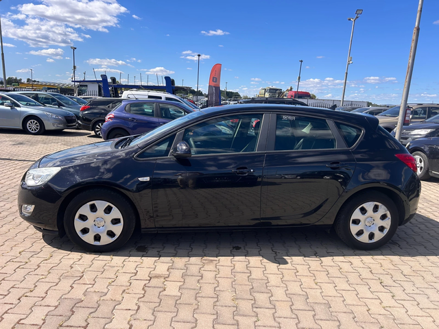 Opel Astra 1.3CDTI NAVI EURO 5 - автомобили, коли, обяви за нови и употребявани 8