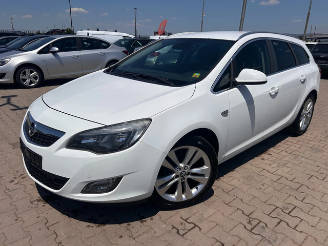 Opel Astra 1.4i NAVI EURO 5 - автомобили, коли, обяви за нови и употребявани 0