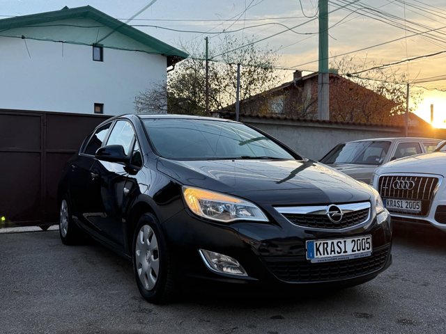 Opel Astra 1.6I 116HP - автомобили, коли, обяви за нови и употребявани 2
