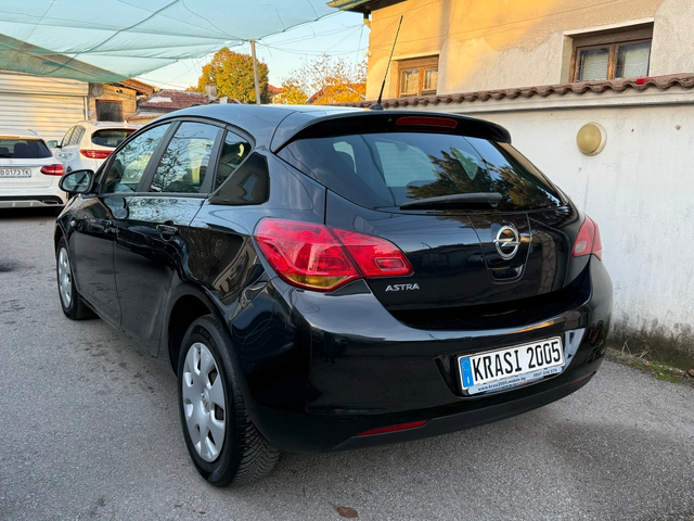 Opel Astra 1.6I 116HP - автомобили, коли, обяви за нови и употребявани 3