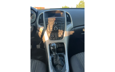 Opel Astra 1.7cdti - автомобили, коли, обяви за нови и употребявани 13