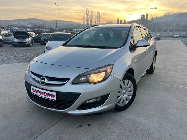 Opel Astra 1.6cdti - автомобили, коли, обяви за нови и употребявани 0
