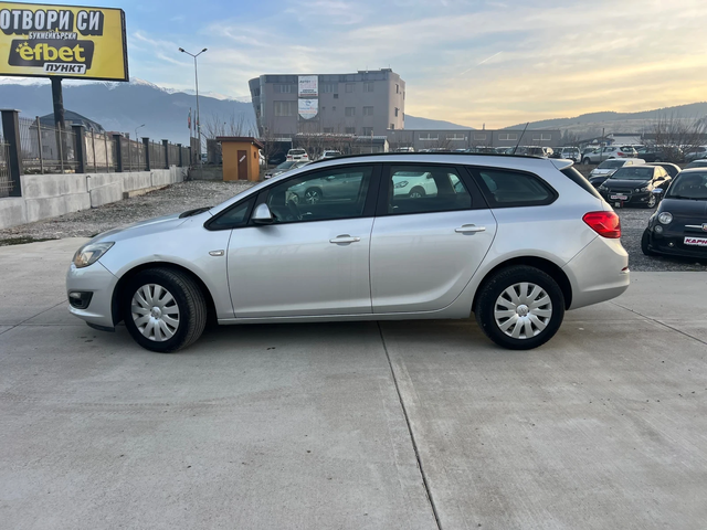 Opel Astra 1.6cdti - автомобили, коли, обяви за нови и употребявани 2