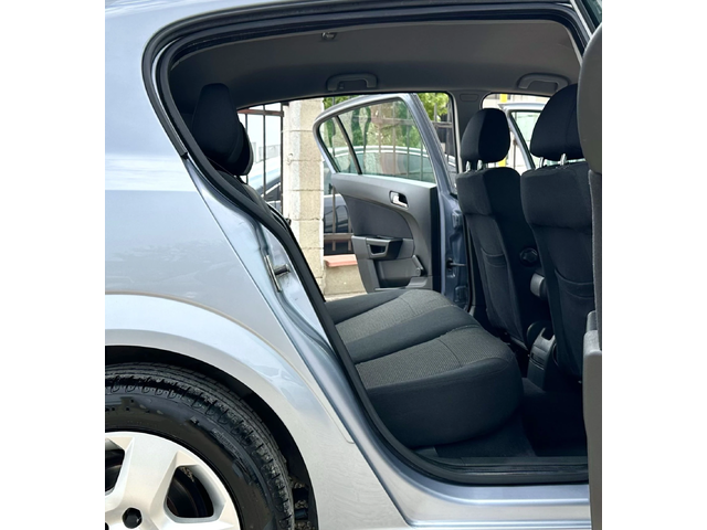 Opel Astra 1.4i 90HP - автомобили, коли, обяви за нови и употребявани 12