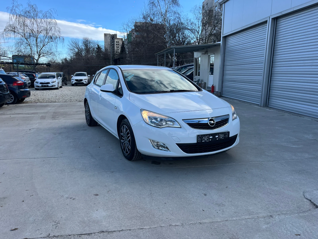 Opel Astra 1.3cdti - автомобили, коли, обяви за нови и употребявани 0
