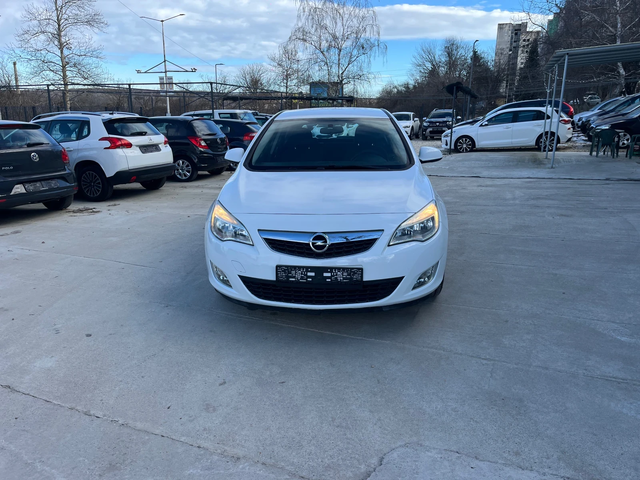 Opel Astra 1.3cdti - автомобили, коли, обяви за нови и употребявани 1