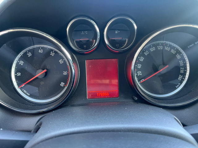 Opel Astra 1.4 газ - автомобили, коли, обяви за нови и употребявани 11