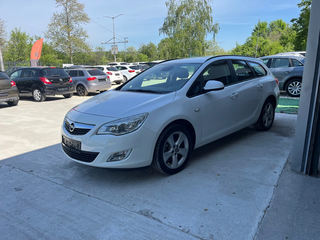 Opel Astra 1.4 газ - автомобили, коли, обяви за нови и употребявани 4