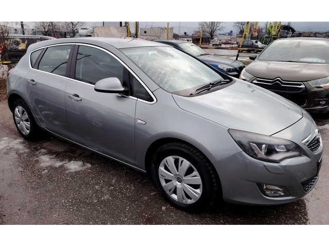Opel Astra 1.7CDT-i/COSMO - автомобили, коли, обяви за нови и употребявани 2