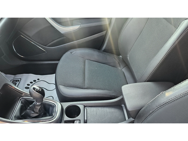 Opel Astra 1.7CDTI-Cosmo-140.000км - автомобили, коли, обяви за нови и употребявани 10