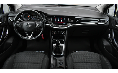 Opel Astra 1.6 CDTi Dynamic - автомобили, коли, обяви за нови и употребявани 11
