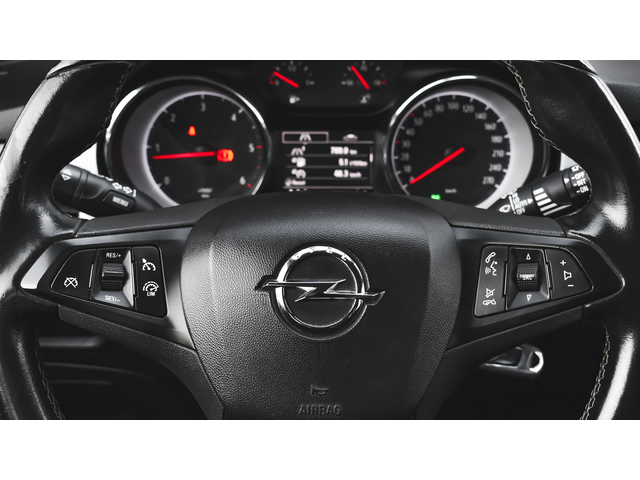 Opel Astra Sports Tourer 1.6 CDTi Bussines Premium Automatic - автомобили, коли, обяви за нови и употребявани 12