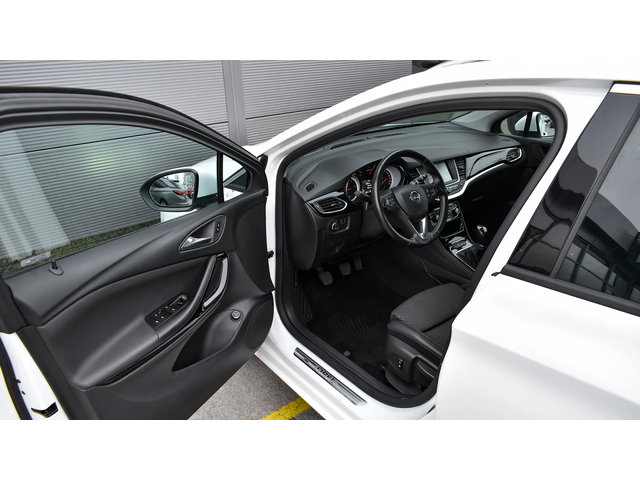 Opel Astra Sports Tourer 1.6 CDTi Innovation - автомобили, коли, обяви за нови и употребявани 7