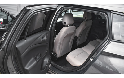 Opel Astra Sports Tourer 1.6 CDTi Ecoflex Edition - автомобили, коли, обяви за нови и употребявани 8