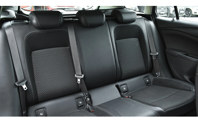 Opel Astra Sports Tourer 1.6d Innovation - автомобили, коли, обяви за нови и употребявани 10