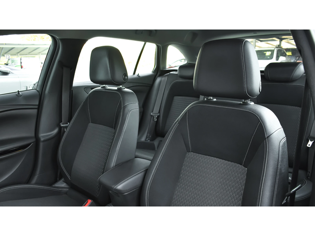 Opel Astra Sports Tourer 1.6d Innovation - автомобили, коли, обяви за нови и употребявани 9