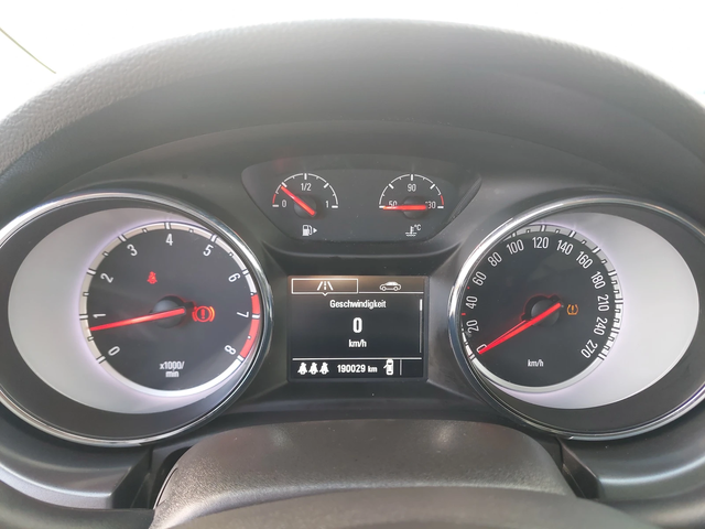 Opel Astra 1.4i 150к.с. - автомобили, коли, обяви за нови и употребявани 10