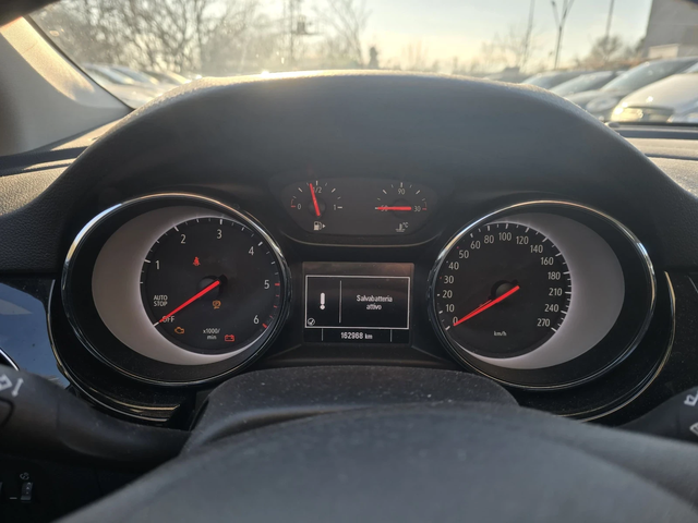 Opel Astra 1.6cdti 110к.с Проблем в мотора - автомобили, коли, обяви за нови и употребявани 16