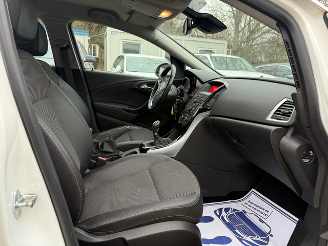 Opel Astra 1.6CDTI - 110к.с. - автомобили, коли, обяви за нови и употребявани 10