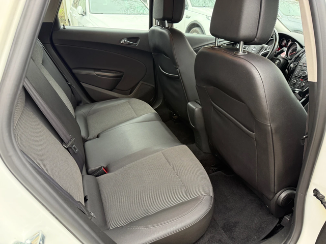 Opel Astra 1.6CDTI - 110к.с. - автомобили, коли, обяви за нови и употребявани 13