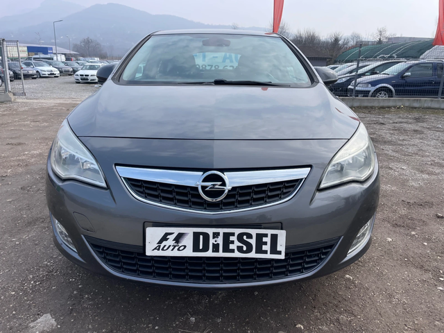 Opel Astra 1.7CDTI-110-ITALIA - автомобили, коли, обяви за нови и употребявани 1