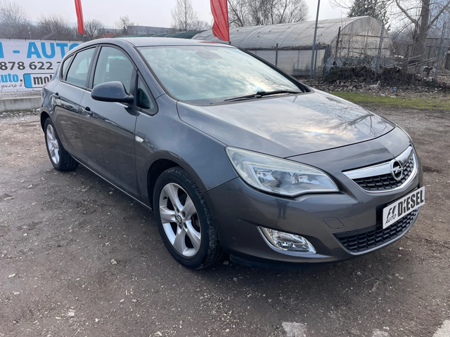 Opel Astra 1.7CDTI-110-ITALIA - автомобили, коли, обяви за нови и употребявани 2