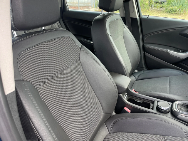 Opel Astra 1.7CDTI-110-ITALIA - автомобили, коли, обяви за нови и употребявани 5