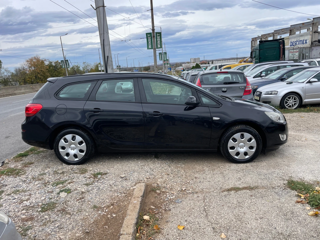 Opel Astra 1.7CDTI-ITALIA - автомобили, коли, обяви за нови и употребявани 3