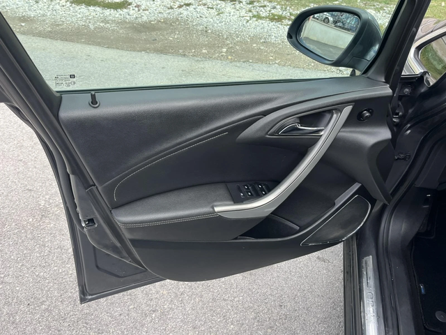 Opel Astra 1.7CDTI 125кс 6 СКОРОСТИ EURO 5A АВТОПИЛОТ ВНОС ИТ - автомобили, коли, обяви за нови и употребявани 6