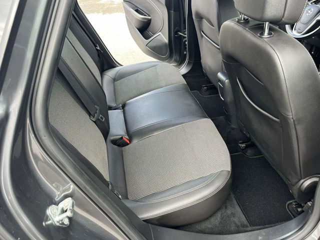 Opel Astra 1.7CDTI 125кс 6 СКОРОСТИ EURO 5A АВТОПИЛОТ ВНОС ИТ - автомобили, коли, обяви за нови и употребявани 9