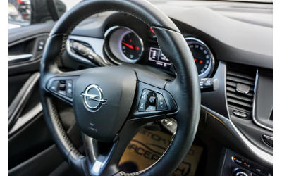 Opel Astra 1.6CDTI INNOVATION - автомобили, коли, обяви за нови и употребявани 11