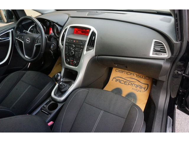 Opel Astra 1.6T COSMO S - автомобили, коли, обяви за нови и употребявани 11