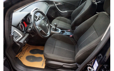 Opel Astra 1.6T COSMO S - автомобили, коли, обяви за нови и употребявани 7