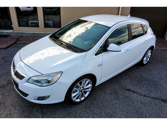 Opel Astra 1.7CDTi COSMO - автомобили, коли, обяви за нови и употребявани 1