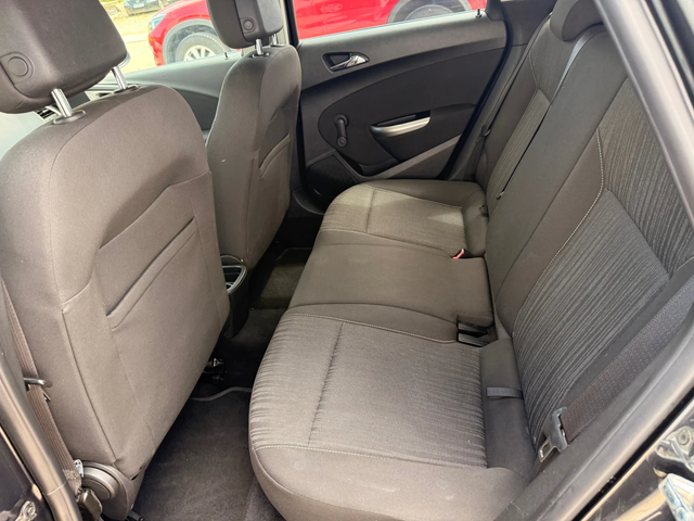 Opel Astra 2.0d 160k.c* UNIKAT* - автомобили, коли, обяви за нови и употребявани 8