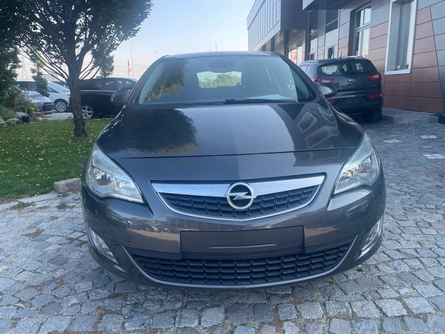 Opel Astra 1.4i Elective - автомобили, коли, обяви за нови и употребявани 1