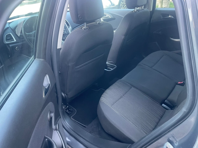 Opel Astra 1.4i Elective - автомобили, коли, обяви за нови и употребявани 6