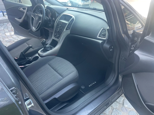 Opel Astra 1.4i Elective - автомобили, коли, обяви за нови и употребявани 8